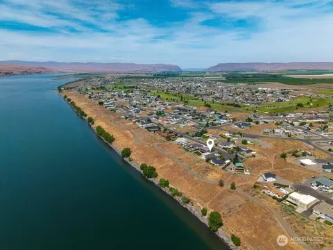 512 SW Island Vw, Mattawa, WA 99349