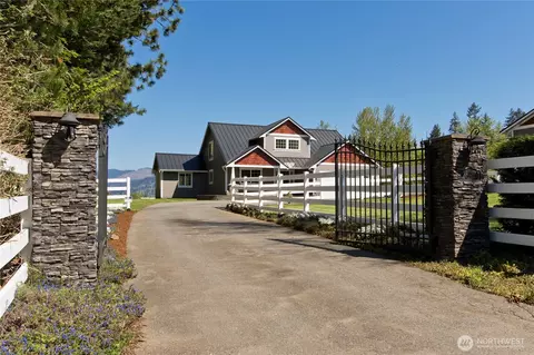 26910 SE 216th St, Maple Valley, WA 98038