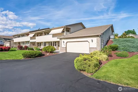 1380 Eastmont Ave #1203, East Wenatchee, WA 98802