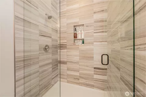 Bath - 351 17th Ave E, Seattle, WA 98112 photo 2 of 4