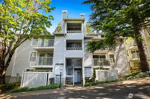 4106 Factoria Blvd SE #205, Bellevue, WA 98006