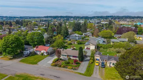 347 SE Glencoe St, Oak Harbor, WA 98277