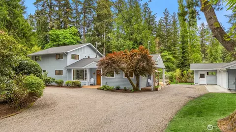 6729 NE Ralston Rd, Bainbridge Island, WA 98110