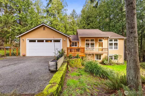 102 Olympic Ln, Port Ludlow, WA 98365