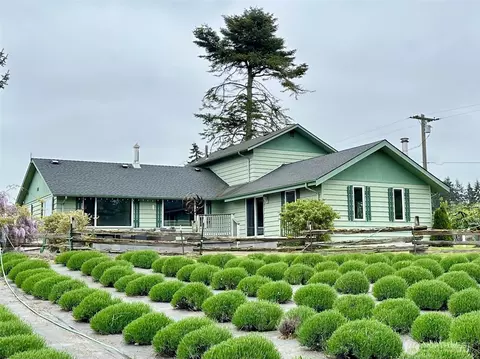 31 Brueckner Rd, Sequim, WA 98382