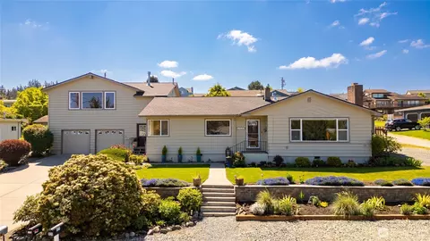1119 Longview Ave, Anacortes, WA 98221