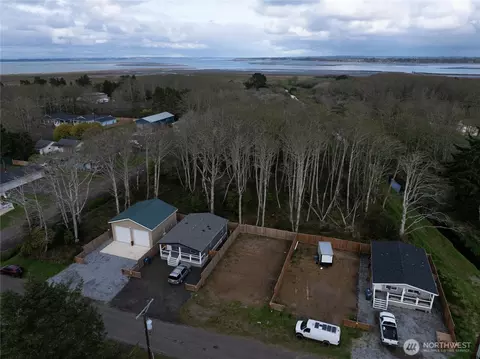 606 N 2nd St, Westport, WA 98595