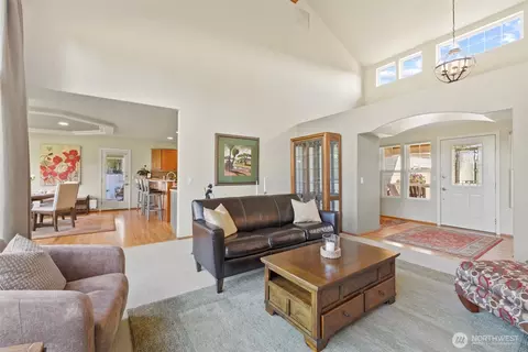 Entry Way - 877 Medsker Rd, Sequim, WA 98382 photo 3 of 3