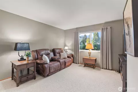 Living - 877 Medsker Rd, Sequim, WA 98382 photo 2 of 2