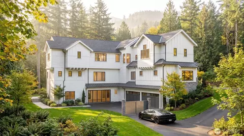 418 111th Ave SE, Bellevue, WA 98004