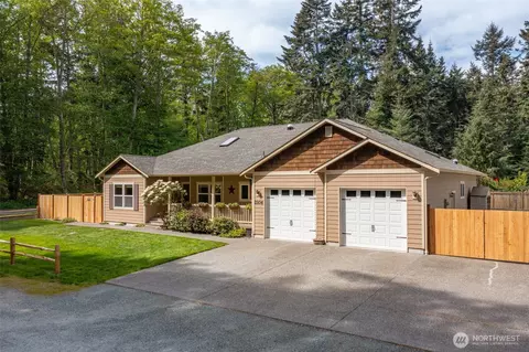 2106 Parker Rd NE, Coupeville, WA 98239