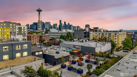 17 W Mercer St #301, Seattle, WA 98119