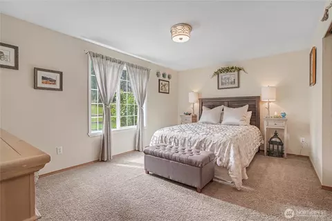 Bedroom - 37726 34th Ave E, Roy, WA 98580 photo 4 of 4
