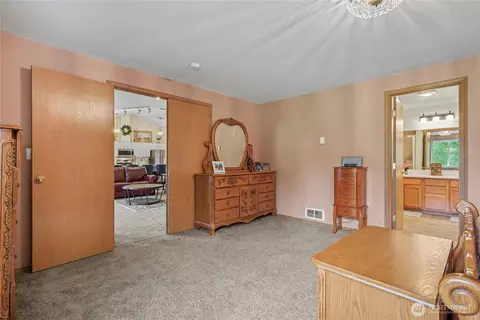 Bedroom - 37726 34th Ave E, Roy, WA 98580 photo 1 of 4
