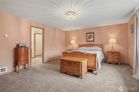Bedroom - 37726 34th Ave E, Roy, WA 98580 photo 2 of 4