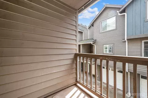 Exterior - 931 N A N 97th St, Seattle, WA 98103 photo 3 of 4