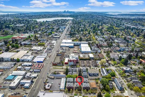 View/Area - 931 N A N 97th St, Seattle, WA 98103 photo 5 of 5