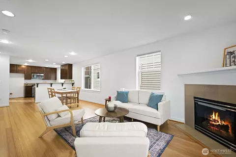 Living - 931 N A N 97th St, Seattle, WA 98103 photo 2 of 4