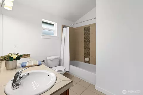 Bath - 931 N A N 97th St, Seattle, WA 98103 photo 3 of 4
