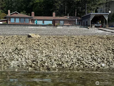 160 N Triton Head Dr, Lilliwaup, WA 98555