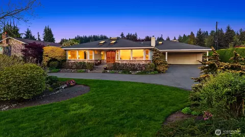 928 Mountain Ln, Edmonds, WA 98020
