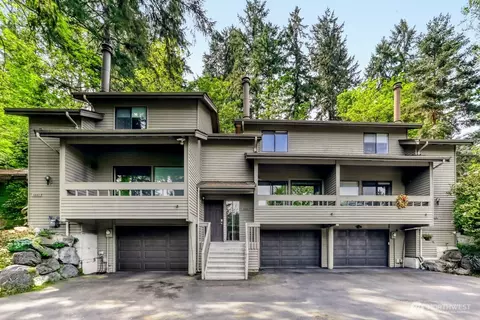 1226 Bellefield Park Ln NW #1226, Bellevue, WA 98004