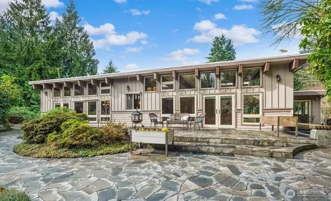 16 Cascade Ky, Bellevue, WA 98006