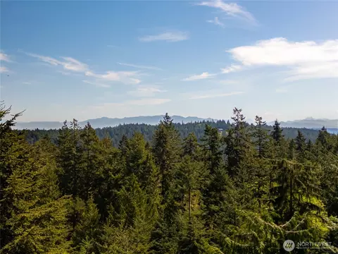14711 Sky Island Ln, Anacortes, WA 98221