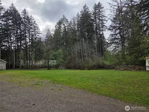 1266 E Pickering Rd, Shelton, WA 98584