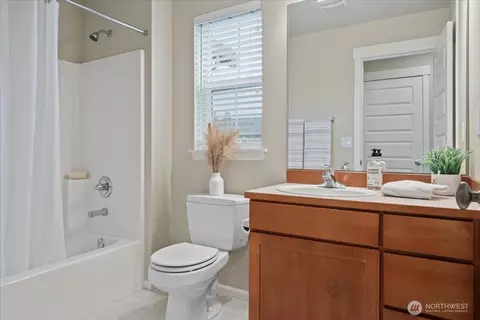 Bath - 18213 36th Ave SE, Bothell, WA 98012 photo 6 of 6