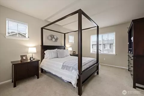 Bedroom - 18213 36th Ave SE, Bothell, WA 98012 photo 1 of 4