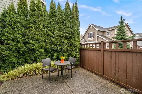 Exterior - 18213 36th Ave SE, Bothell, WA 98012 photo 3 of 4