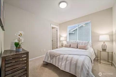 Bedroom - 18213 36th Ave SE, Bothell, WA 98012 photo 3 of 4