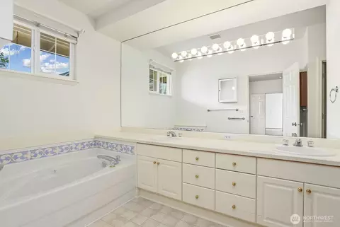 Bath - 16335 18th Ave SE, Mill Creek, WA 98012 photo 1 of 5