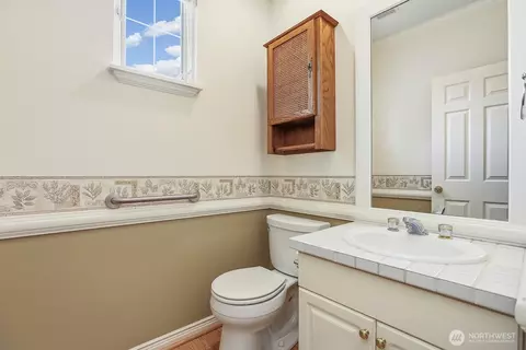 Bath - 16335 18th Ave SE, Mill Creek, WA 98012 photo 3 of 5