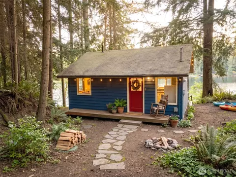 4945 Lakeside Dr, Langley, WA 98260