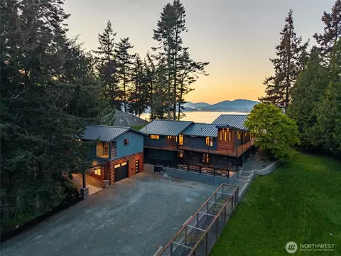 4101 Edith Pt, Anacortes, WA 98221