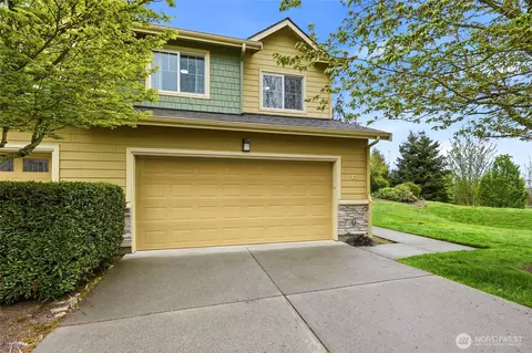 18502 36th Ave W #F, Lynnwood, WA 98037