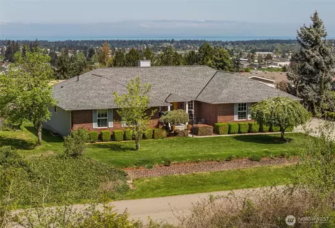 608 Reservoir Rd, Sequim, WA 98382