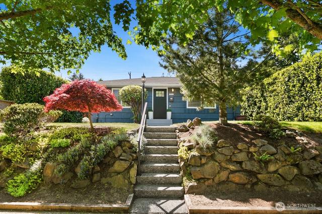 3413 48th Ave SW, Seattle, WA 98116