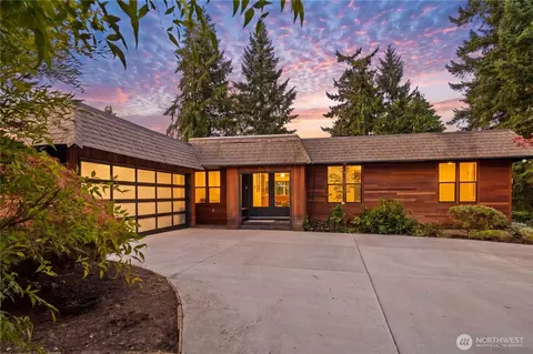 9811 74th Ave E, Puyallup, WA 98373