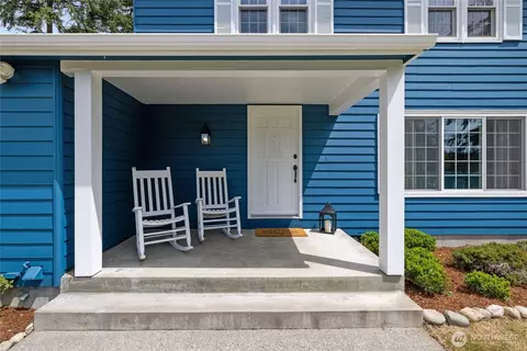 10323 Crescent Valley Dr NW, Gig Harbor, WA 98332
