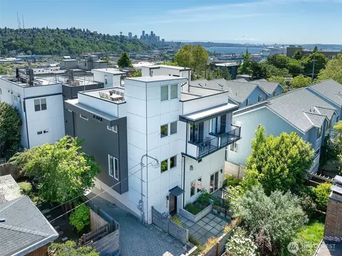 2415 W Lynn St, Seattle, WA 98199