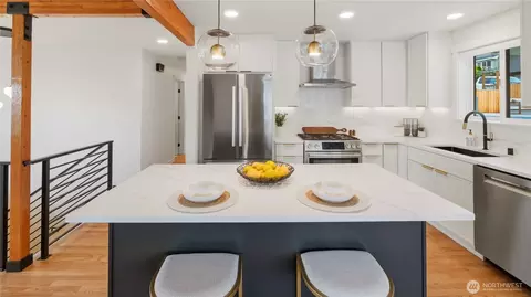 Kitchen - 812 Main St, Edmonds, WA 98020 photo 1 of 6