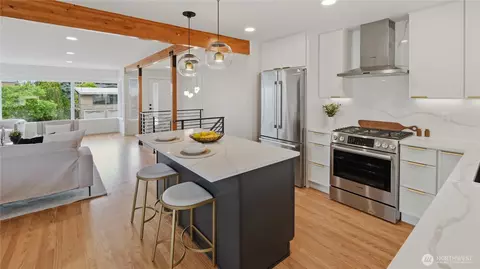 Kitchen - 812 Main St, Edmonds, WA 98020 photo 2 of 6