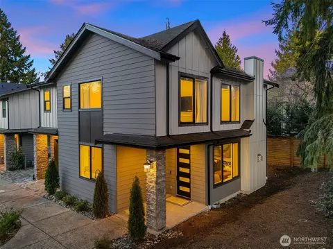 10931 NE 133rd St, Kirkland, WA 98034