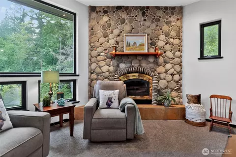 Living - 533 Blyn Springs Rd, Sequim, WA 98382 photo 2 of 3