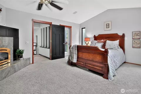 Bedroom - 533 Blyn Springs Rd, Sequim, WA 98382 photo 3 of 6