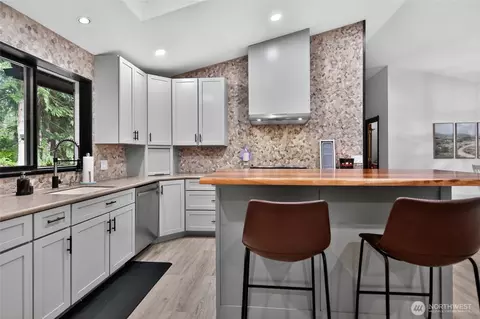 Kitchen - 533 Blyn Springs Rd, Sequim, WA 98382 photo 5 of 6
