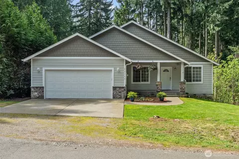 22345 SE Bluewater Dr, Yelm, WA 98597